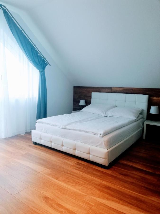 D.W. Julia Apartment วาดีสวาโวโว ภายนอก รูปภาพ