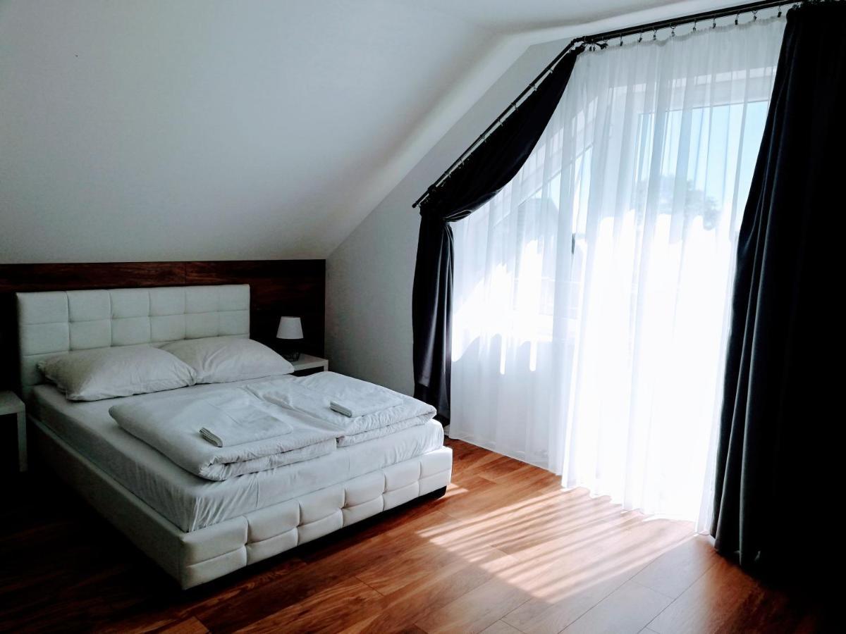 D.W. Julia Apartment วาดีสวาโวโว ภายนอก รูปภาพ